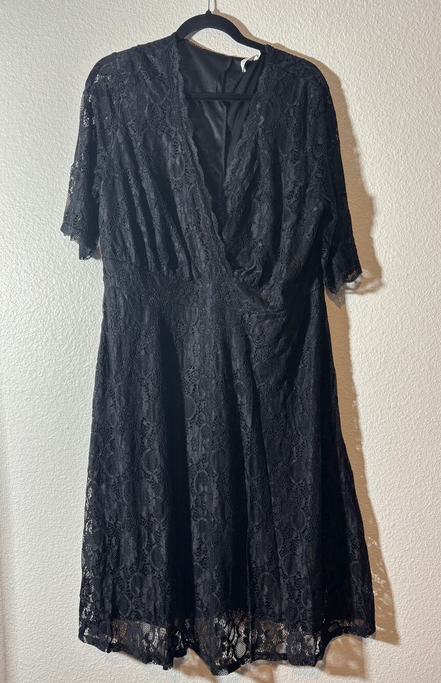 Pinup Fashion NWT Size 20W Black V-Neck Surplice Lined Fit & Flare Lace Dress